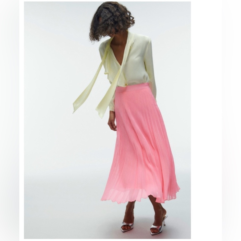 ZARA PLEATED MIDI SKIRT - CHALK PINK - NWT NEW W TAG - M